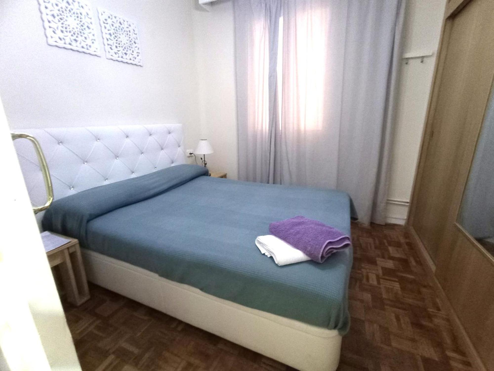 Rooms Luisa Мадрид Екстер'єр фото