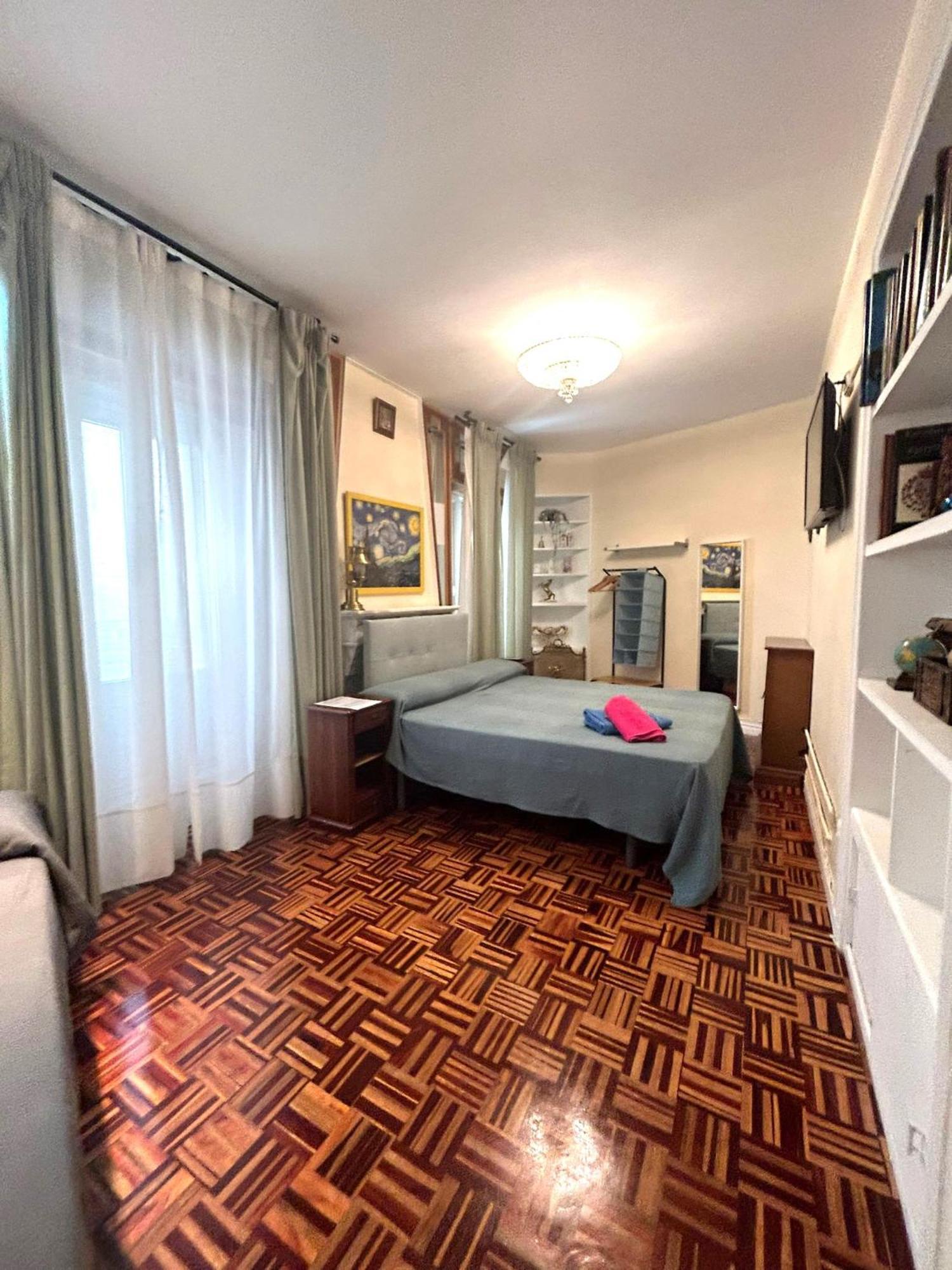 Rooms Luisa Мадрид Екстер'єр фото